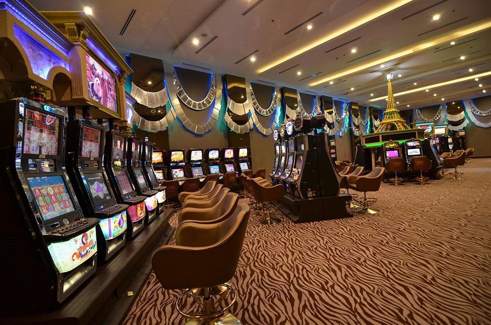 Midas Hotel And Casino Pasay Exterior foto
